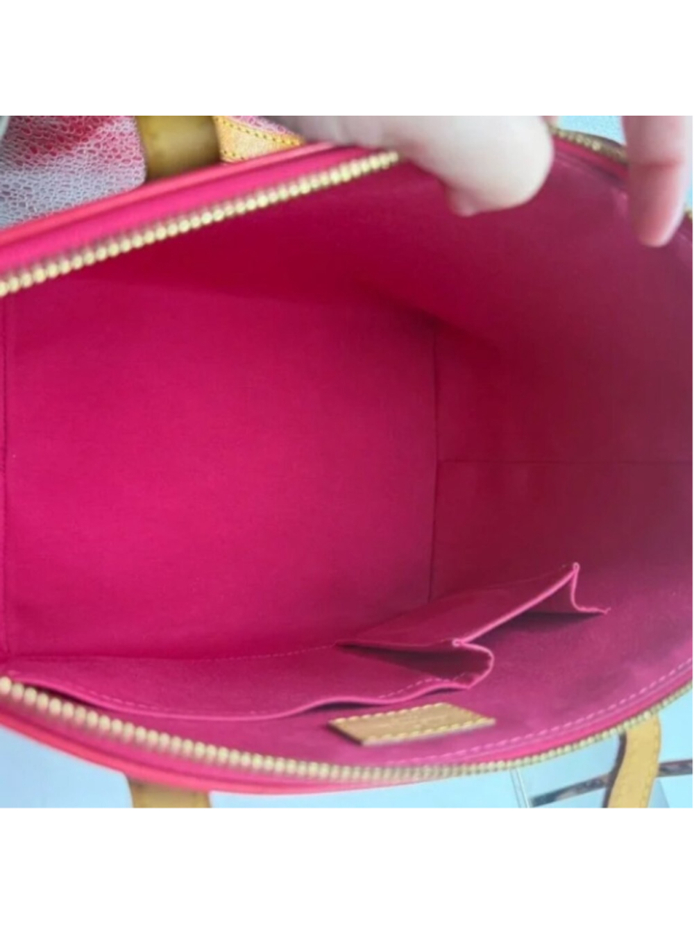 EUC Authenticated Louis Vuitton Monogram Vernis Bellevue PM - Picture 9 of 15